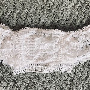 Woman’s Cropped Lace Top